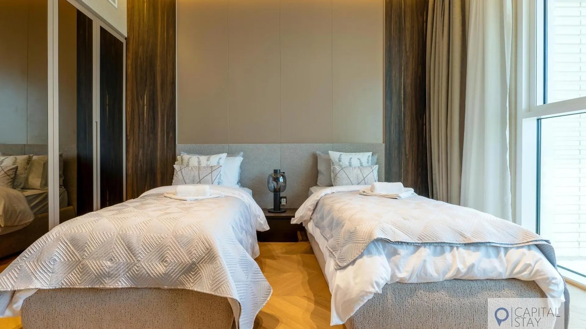 Luxury Beachfront 3 Bed Apt In Dubai Jbr