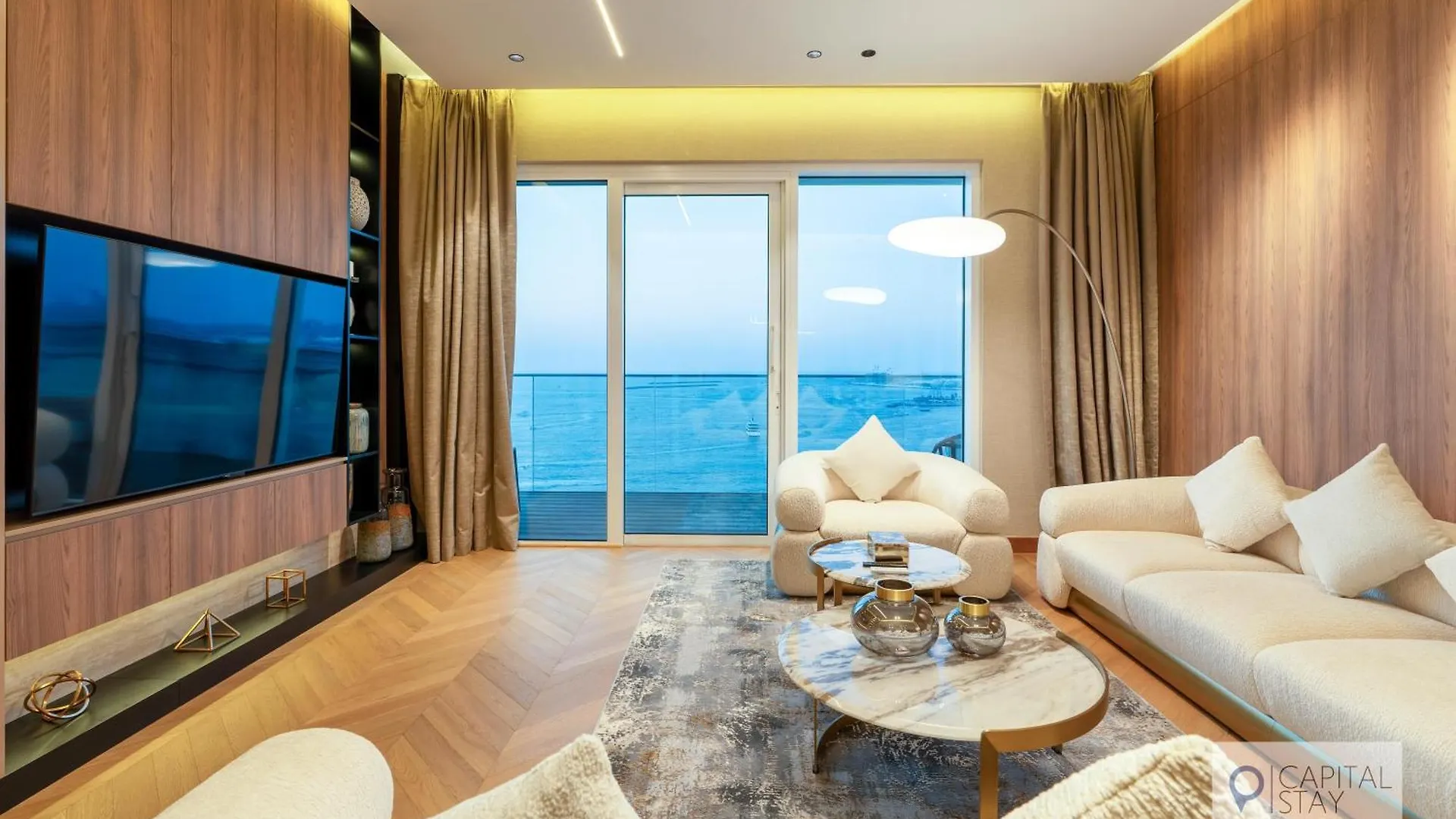 Luxury Beachfront 3 Bed Apt In Dubai Jbr 0*,  United Arab Emirates