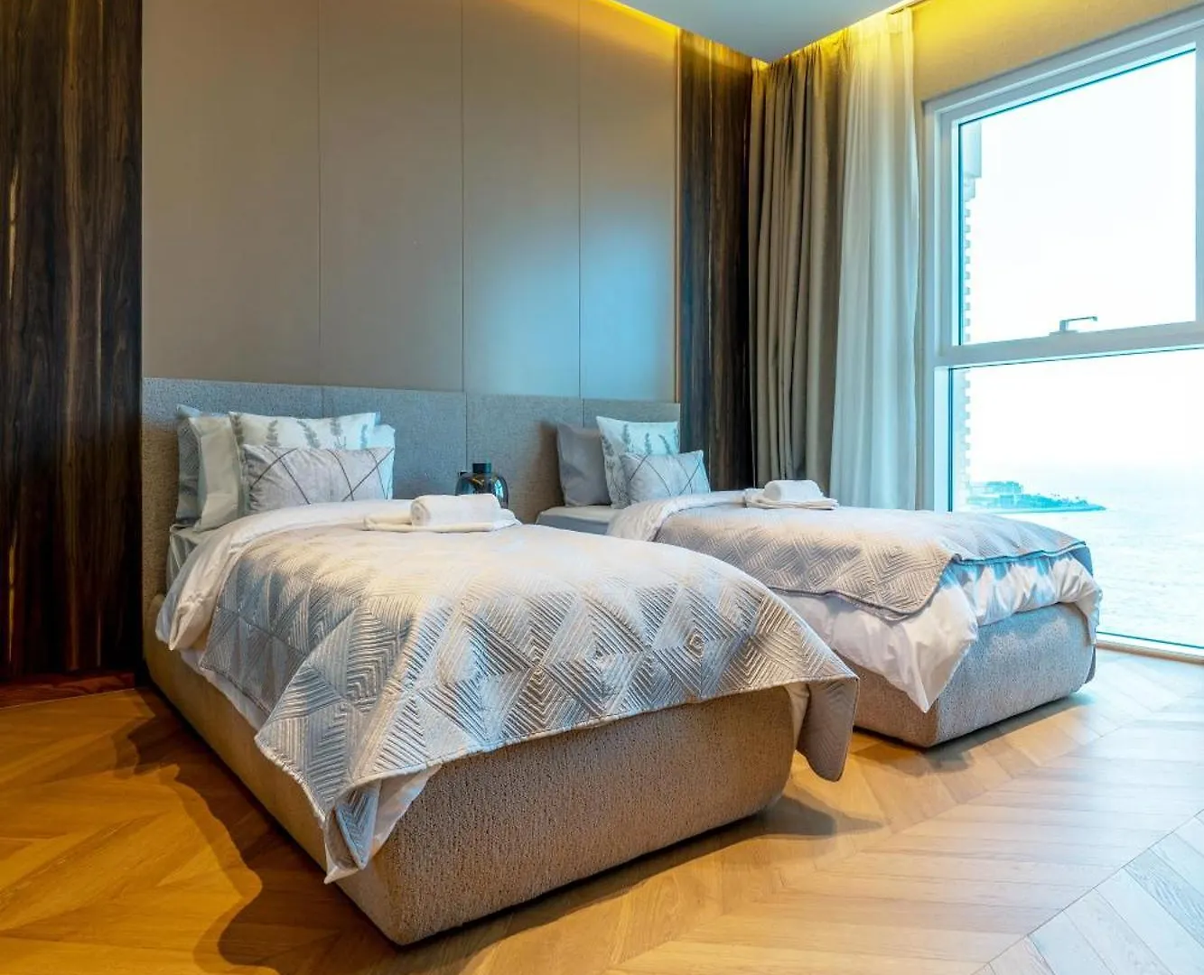 Luxury Beachfront 3 Bed Apt In Dubai Jbr Apartment