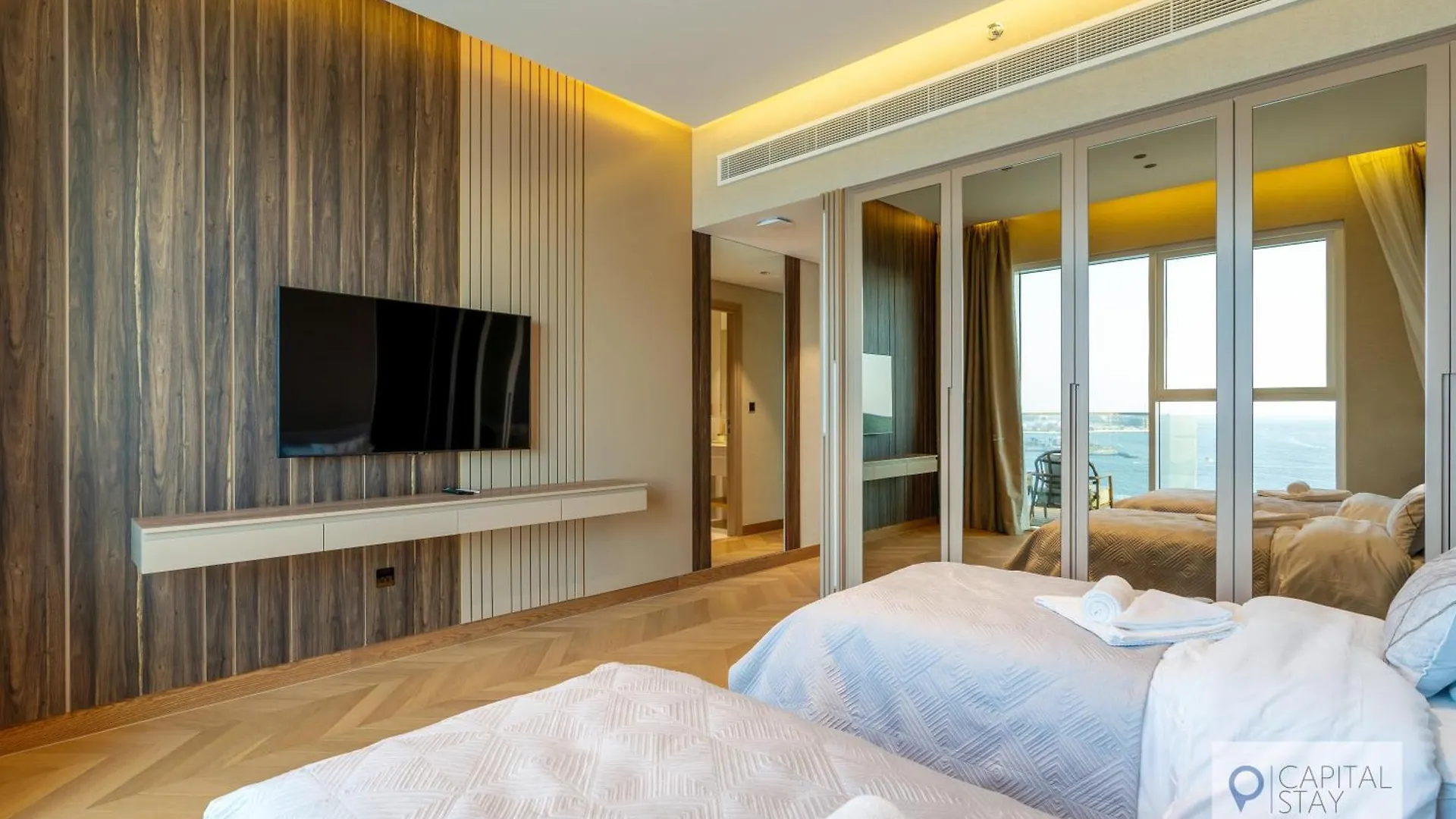 Luxury Beachfront 3 Bed Apt In Dubai Jbr Apartment