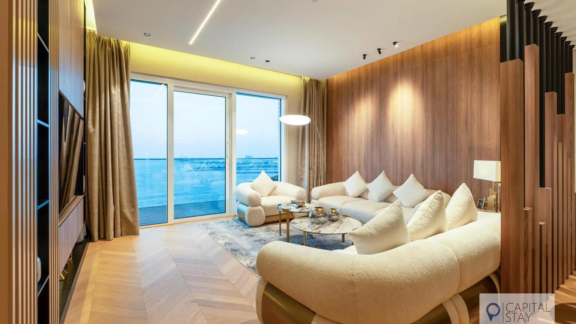 Luxury Beachfront 3 Bed Apt In Dubai Jbr