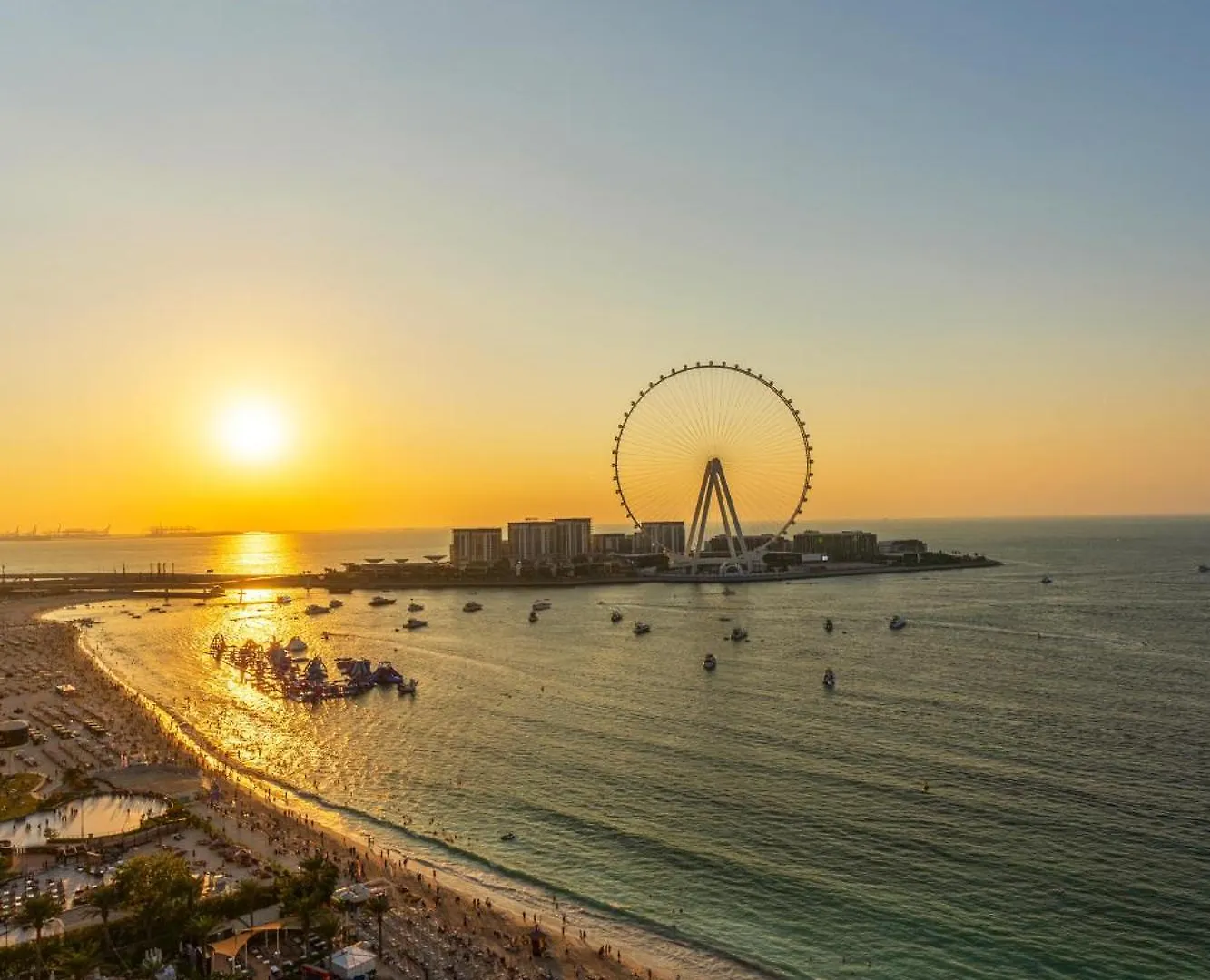 Luxury Beachfront 3 Bed Apt In Dubai Jbr